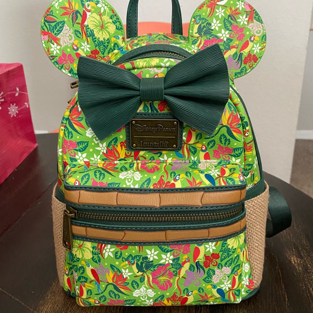 MMMA Tiki Room Loungefly, EUC